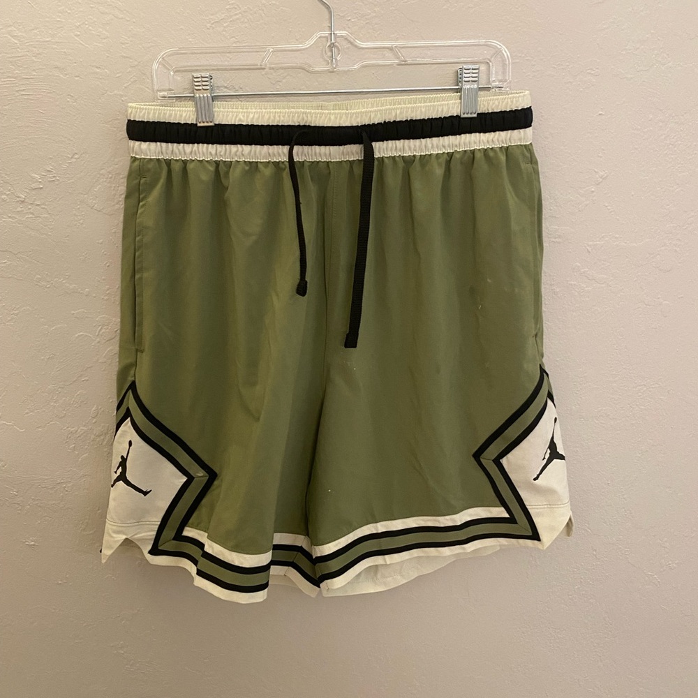 Men’s Basketball shorts